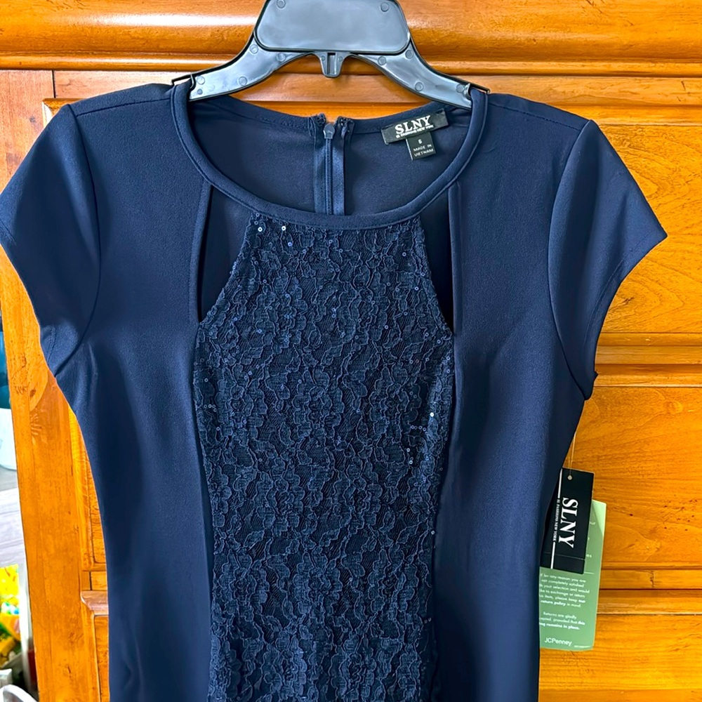 NWT SLNY Navy MIDI Dress